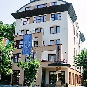 Hotel Mediterran, Boedapest
